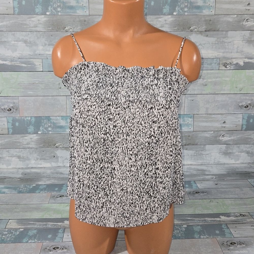 Banana RepublicβFactory Tank Top NWT sz Small